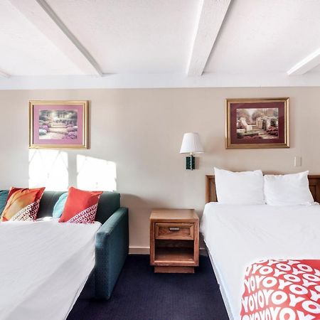Oyo Hotel Wadsworth Oh I-76 Εξωτερικό φωτογραφία