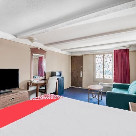 Oyo Hotel Wadsworth Oh I-76 Εξωτερικό φωτογραφία