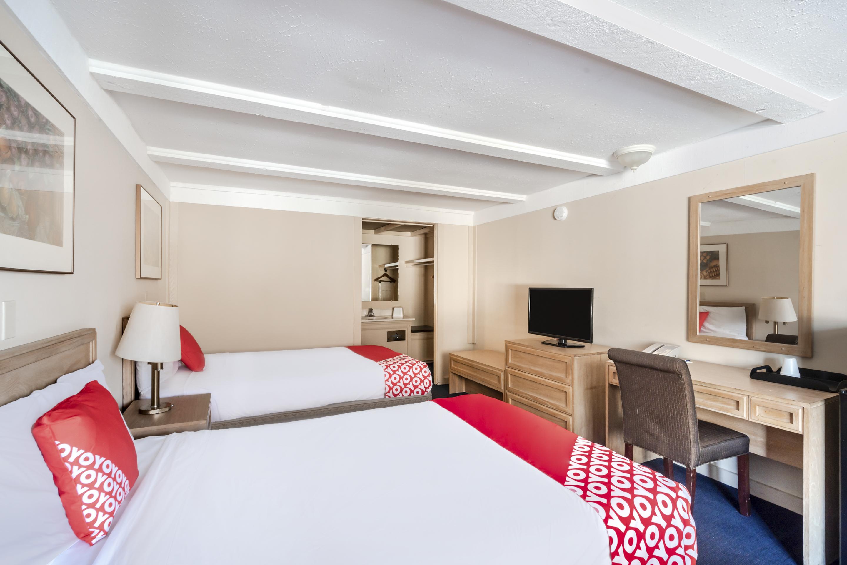 Oyo Hotel Wadsworth Oh I-76 Εξωτερικό φωτογραφία