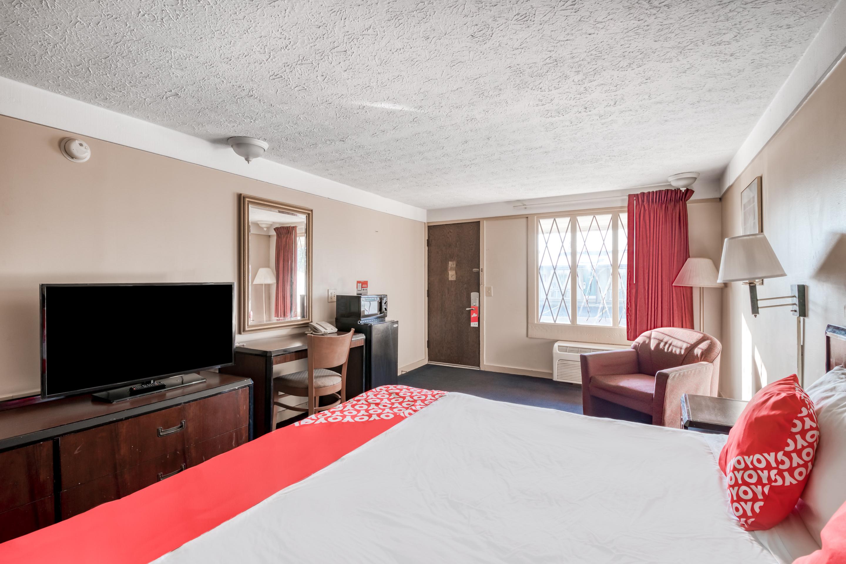 Oyo Hotel Wadsworth Oh I-76 Εξωτερικό φωτογραφία
