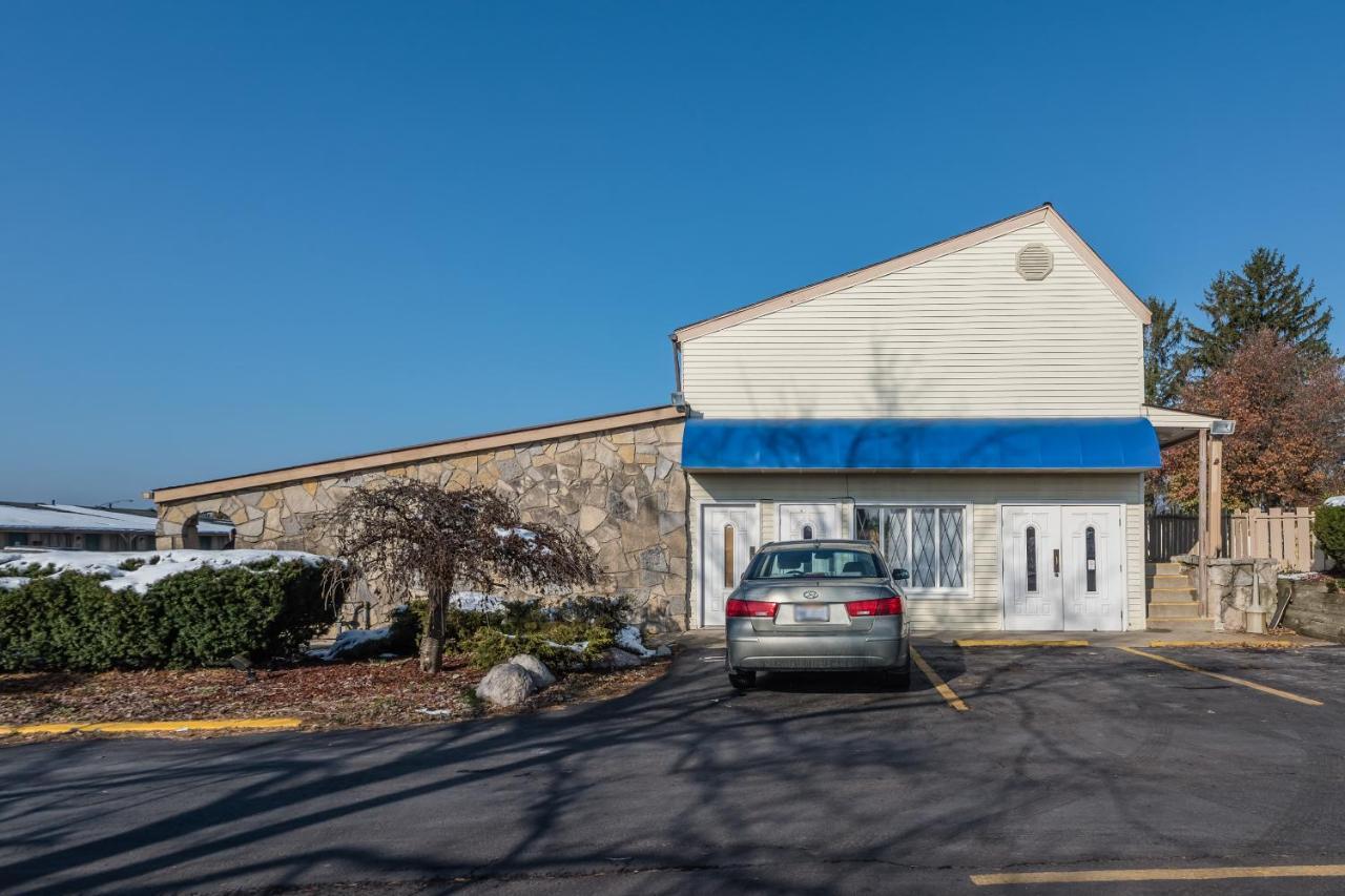 Oyo Hotel Wadsworth Oh I-76 Εξωτερικό φωτογραφία