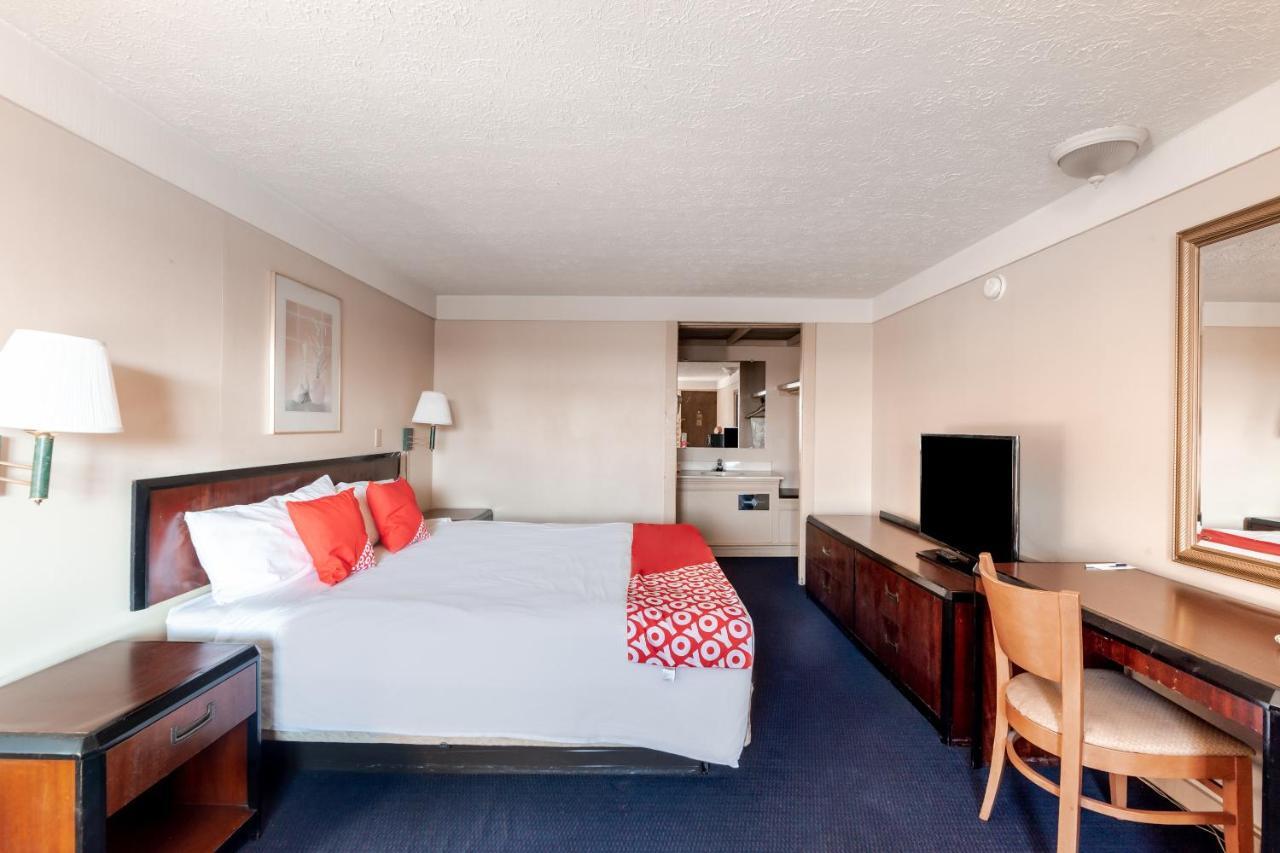 Oyo Hotel Wadsworth Oh I-76 Εξωτερικό φωτογραφία