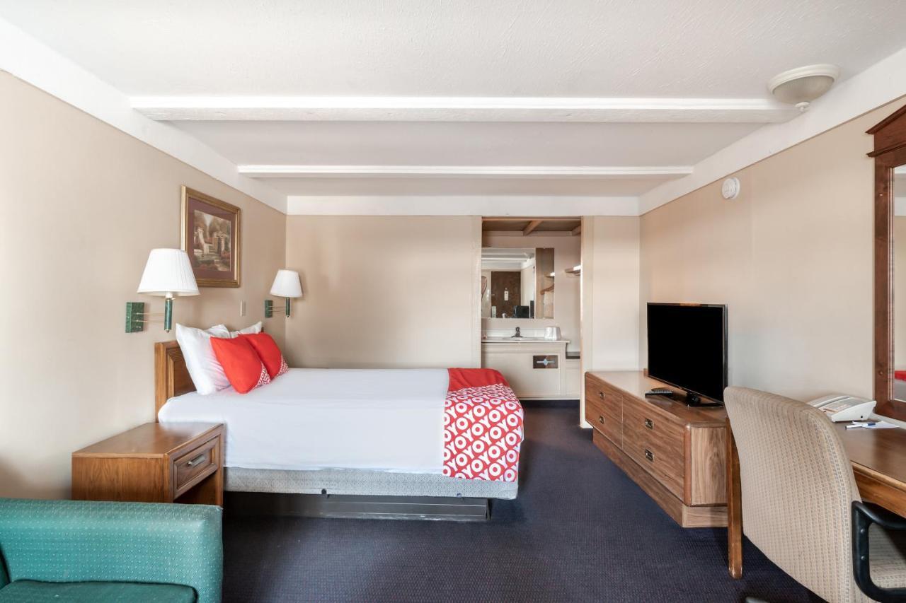 Oyo Hotel Wadsworth Oh I-76 Εξωτερικό φωτογραφία