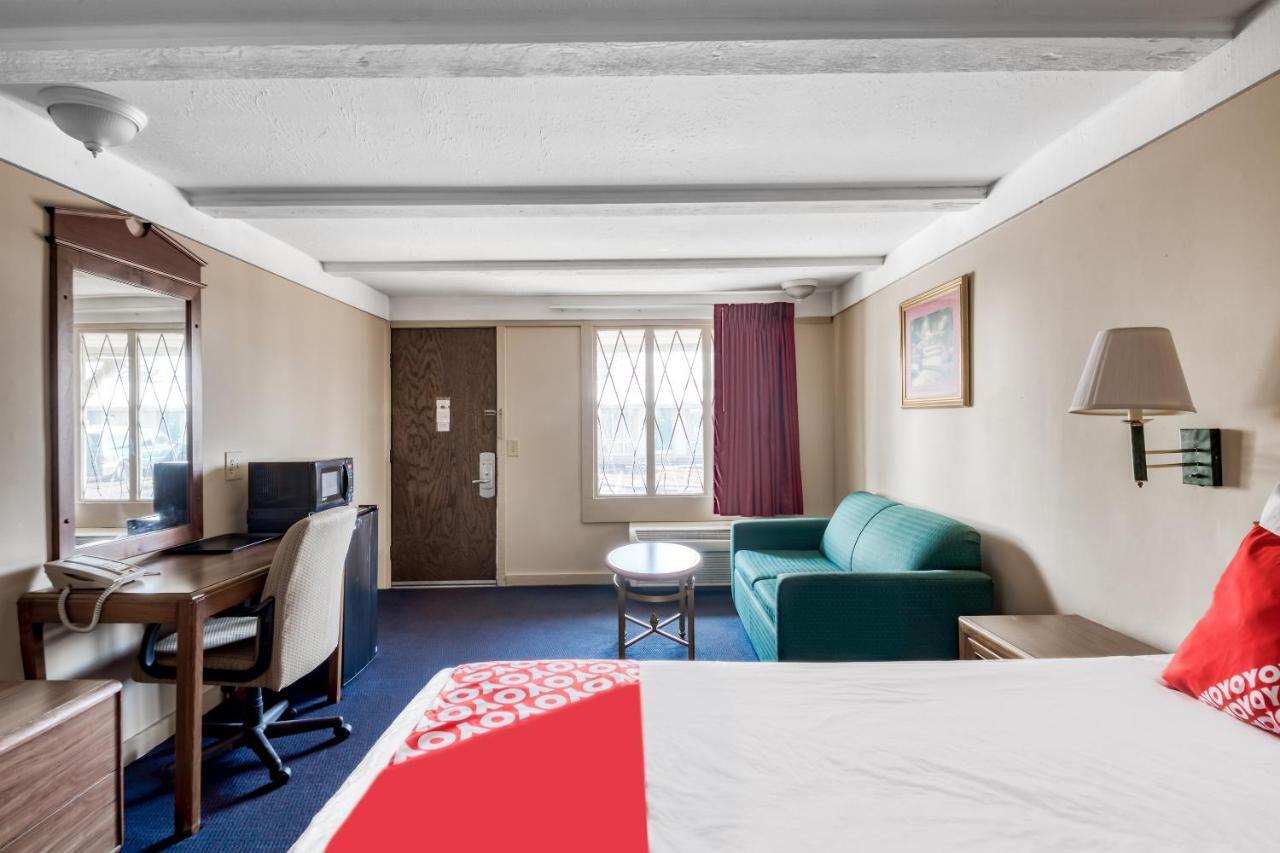Oyo Hotel Wadsworth Oh I-76 Εξωτερικό φωτογραφία